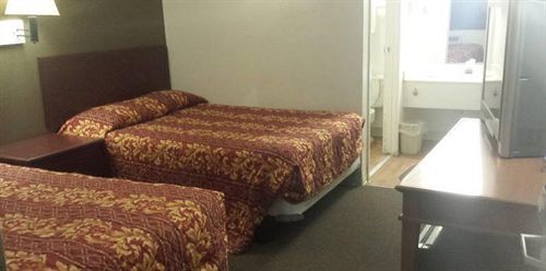 شارونفيل Travel Inn المظهر الخارجي الصورة