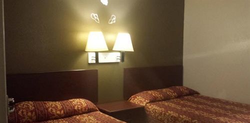 شارونفيل Travel Inn المظهر الخارجي الصورة