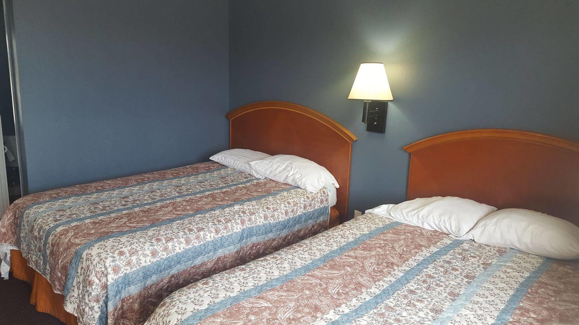 شارونفيل Travel Inn المظهر الخارجي الصورة